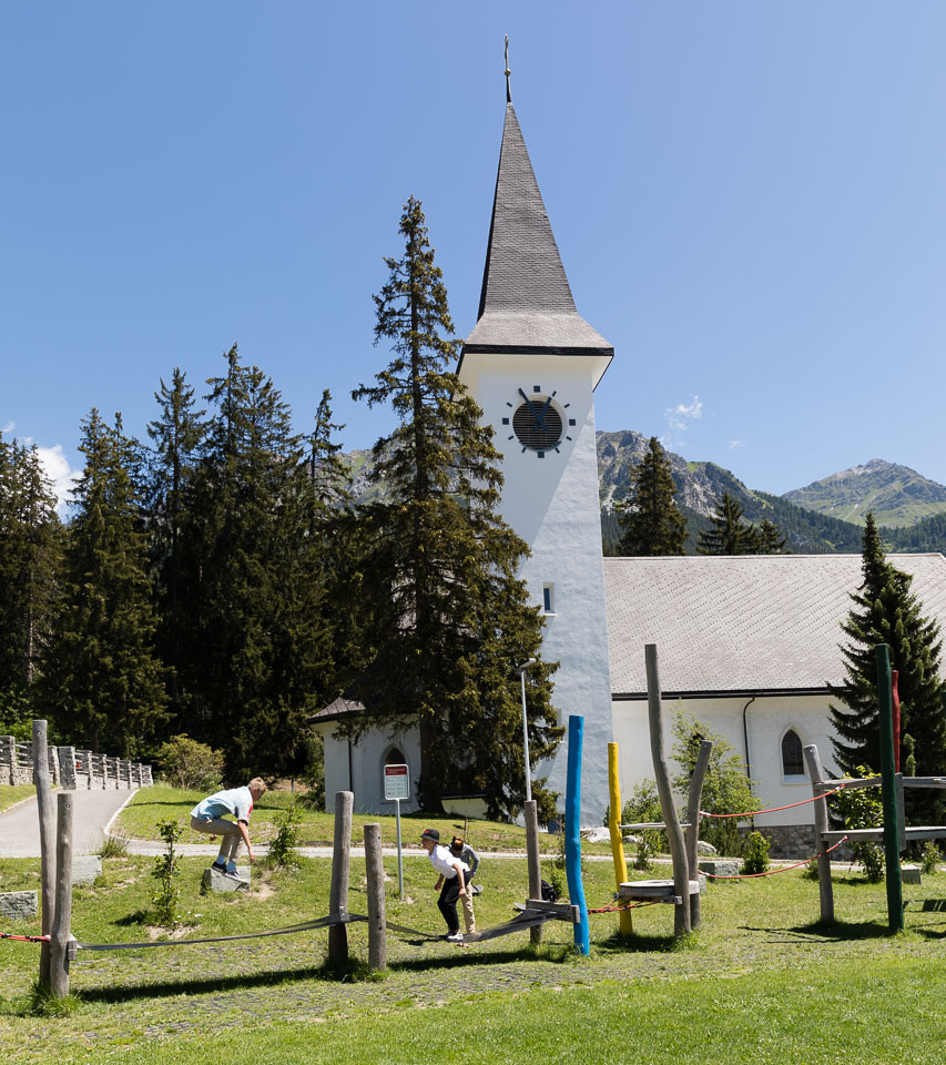 EASI4967.jpg